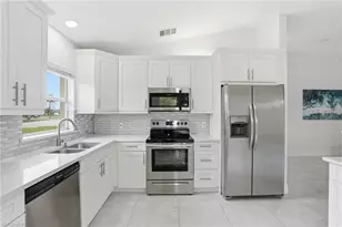 750 Cherry Blossom Ct, Naples, FL 34120 - Photo 16