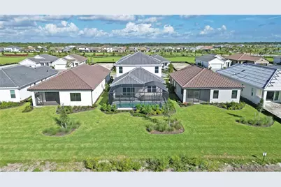 4652 Centaurus Cir, Naples, FL 34120 - Photo 44