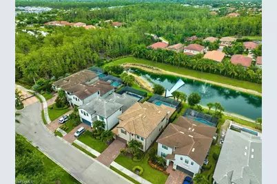 16273 Borelle Cir, Naples, FL 34110 - Photo 4