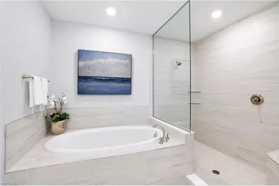 16371 Viansa Way #202, Naples, FL 34110 - Photo 12