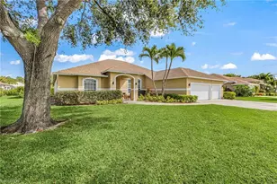2031 Teagarden Ln, Naples, FL 34110 - Photo 4