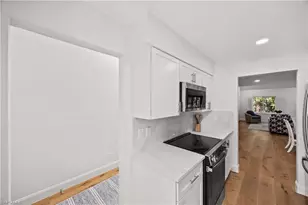 375 8th Ave S, Naples, FL 34102 - Photo 6