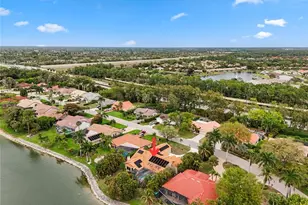 311 Henley Dr, Naples, FL 34104 - Photo 38