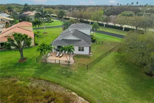 9730 Springlake Cir, Estero, FL 33928 - Photo 38