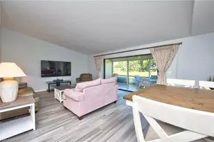 150 Round Key Cir, Naples, FL 34112 - Photo 2