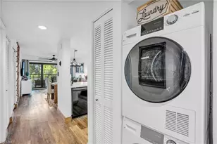 600 Neapolitan Way, Naples, FL 34103 - Photo 8