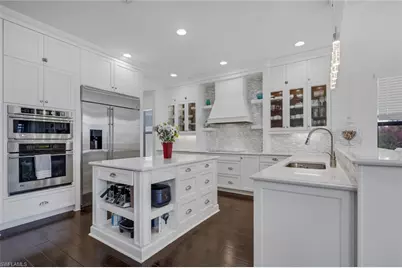 3323 Atlantic Cir, Naples, FL 34119 - Photo 10