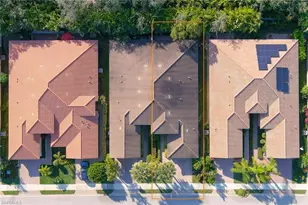 13419 Silktail Dr, Naples, FL 34109 - Photo 16