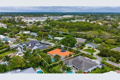 1541 Mandarin Rd, Naples, FL 34102 - Photo 4