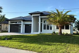 2605 SW 25th Terrace, Cape Coral, FL 33914 - Photo 2