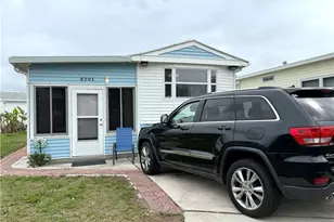 4701 Candlestick Ct W, Estero, FL 33928 - Photo 2