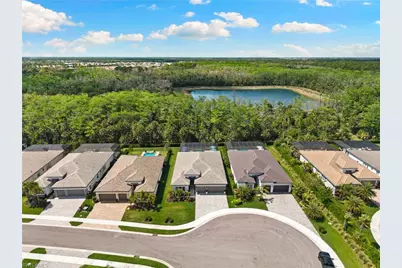 12097 Eucalyptus Way, Naples, FL 34120 - Photo 4