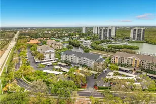 340 Horse Creek Dr, Naples, FL 34110 - Photo 16