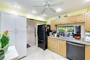 91 Glades Blvd, Naples, FL 34112 - Photo 6