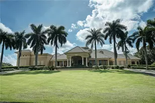 1970 Willow Bend Cir, Naples, FL 34109 - Photo 22