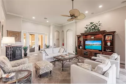 6105 Dogleg Dr, Naples, FL 34113 - Photo 10