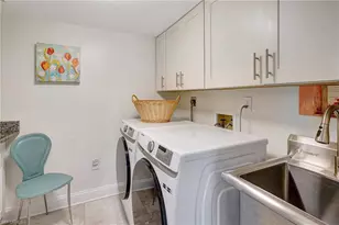 7235 Lake Dr, Fort Myers, FL 33908 - Photo 22