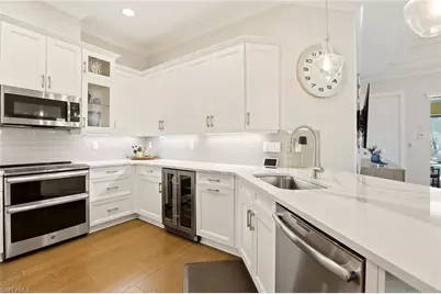 5962 Haiti Dr, Naples, FL 34113 - Photo 10