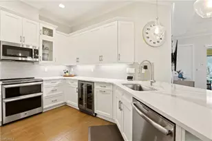 5962 Haiti Dr, Naples, FL 34113 - Photo 10