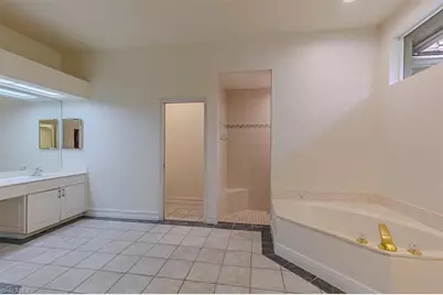 2055 Swainsons Run, Naples, FL 34105 - Photo 8