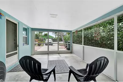 1009 Ridge St, Naples, FL 34103 - Photo 4