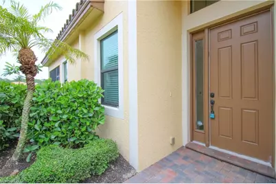 9122 Isla Bella Cir, Bonita Springs, FL 34135 - Photo 2