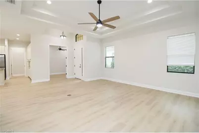 9122 Isla Bella Cir, Bonita Springs, FL 34135 - Photo 6