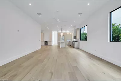 513 92nd Ave N, Naples, FL 34108 - Photo 10