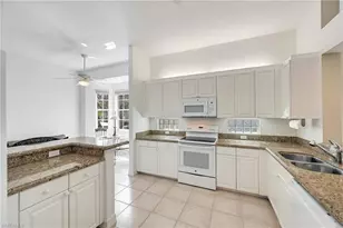 820 Bentwater Cir, Naples, FL 34108 - Photo 10