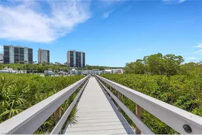 320 Horse Creek Dr #403, Naples, FL 34110 - Photo 8