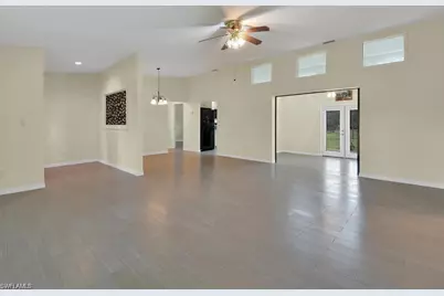 260 12th St SE, Naples, FL 34117 - Photo 4