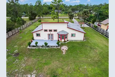 260 12th St SE, Naples, FL 34117 - Photo 24