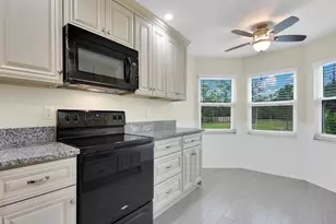 260 12th St SE, Naples, FL 34117 - Photo 8