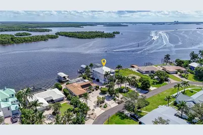 5640 Williams Dr, Fort Myers Beach, FL 33931 - Photo 2