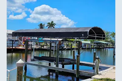 3811 Coconut Dr, Saint James City, FL 33956 - Photo 6