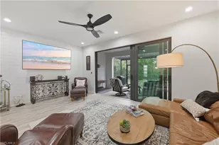 13017 Pembroke Dr, Naples, FL 34105 - Photo 10