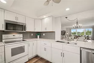 1700 Pine Valley Dr, Fort Myers, FL 33907 - Photo 8