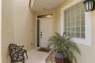 88 Silver Oaks Cir, Naples, FL 34119 - Photo 2