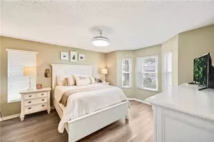 820 New Waterford Dr W, Naples, FL 34104 - Photo 16