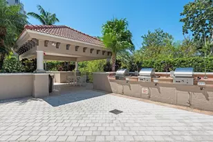 7225 Pelican Bay Blvd, Naples, FL 34108 - Photo 20