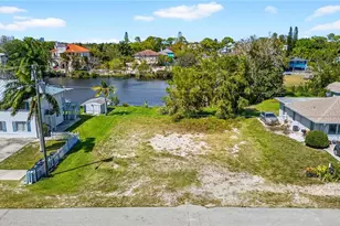 3916 Bennett Ln, Bonita Springs, FL 34134 - Photo 20