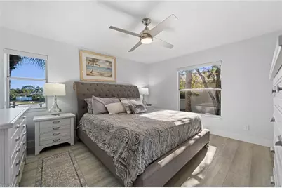 822 Gulf Pavilion Dr #201, Naples, FL 34108 - Photo 18