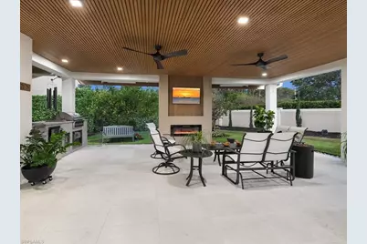 13560 Mandarin Cir, Naples, FL 34109 - Photo 2