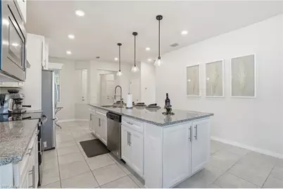 12010 Westmoreland Way, Fort Myers, FL 33913 - Photo 10