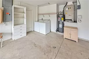 6721 Sloane Pl, Naples, FL 34104 - Photo 20