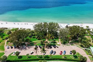 2150 Gulf Shore Blvd N, Naples, FL 34102 - Photo 46