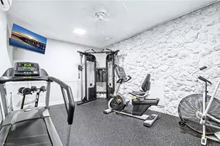 2150 Gulf Shore Blvd N, Naples, FL 34102 - Photo 30