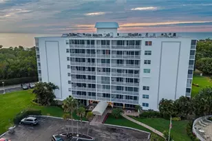 5 Bluebill Ave, Naples, FL 34108 - Photo 4