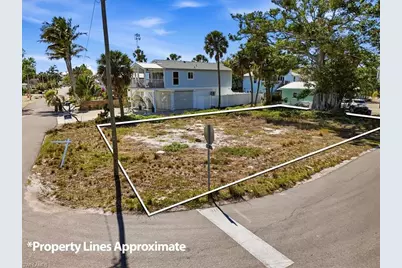 245 Madison Ct, Fort Myers Beach, FL 33931 - Photo 4