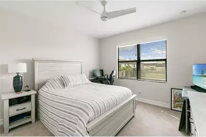 7535 Rockefeller Dr, Naples, FL 34119 - Photo 20